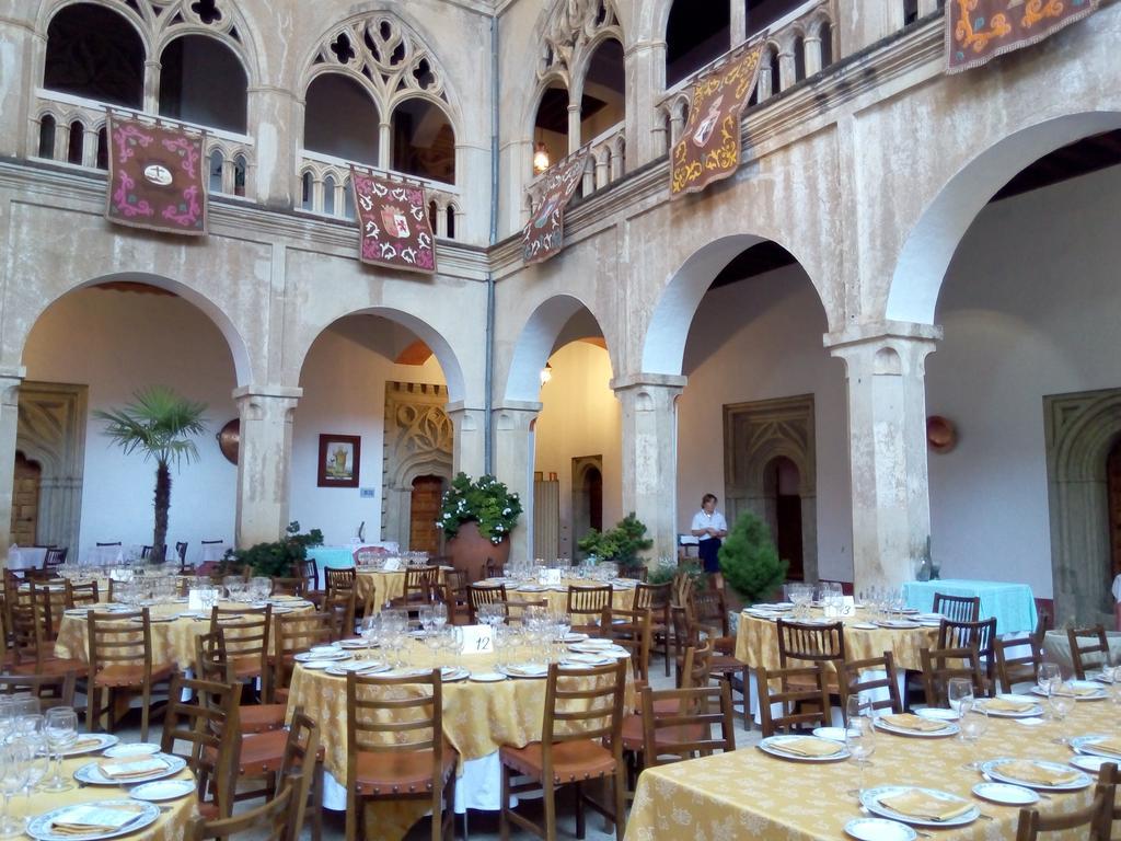 מלון גואדלופה Hospederia Del Real Monasterio מראה חיצוני תמונה